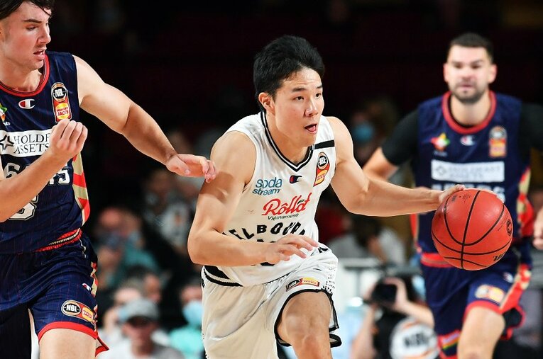 昨季はNBAダラス・マーベリックスの下部リーグ（Gリーグ）チーム、テキサス・レジェンズでプレーした馬場は、今季はNBLのメルボルン・ユナイテッドの一員として、1月15日の開幕戦を迎えた ／ photograph by Getty Images