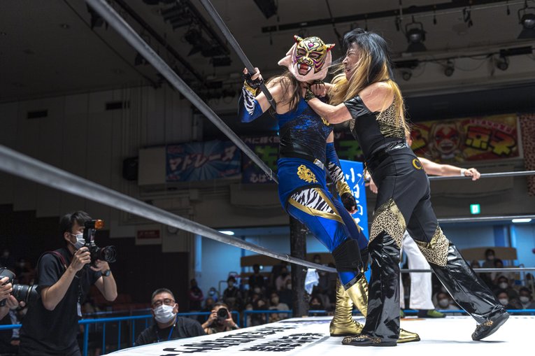 タイガー・クイーンと師匠でもあるジャガー横田の直接対決