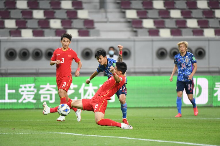 前半38分には強烈なシュート放った久保。ボールは惜しくもポストを叩いた　©JFA