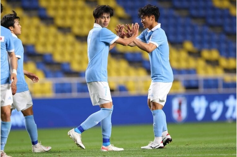 U-24ガーナ戦での三笘と旗手©Yohei Osada/AFLO SPORT