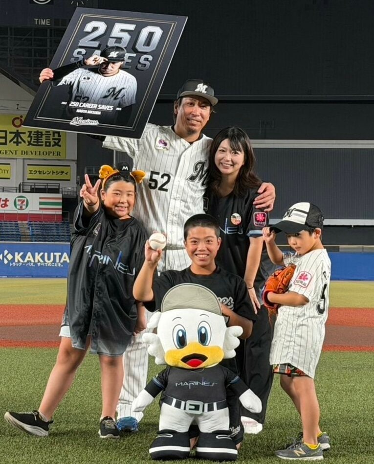 「家族の力」が偉業を支えた　©Chiba Lotte Marines