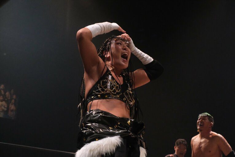 元パティシエが蛍光灯で殴り合い…“デスマッチアマゾネス”山下りなの媚びない魅力「犯罪以外なら何してもいい」 米国で男子相手に王座獲得(35)