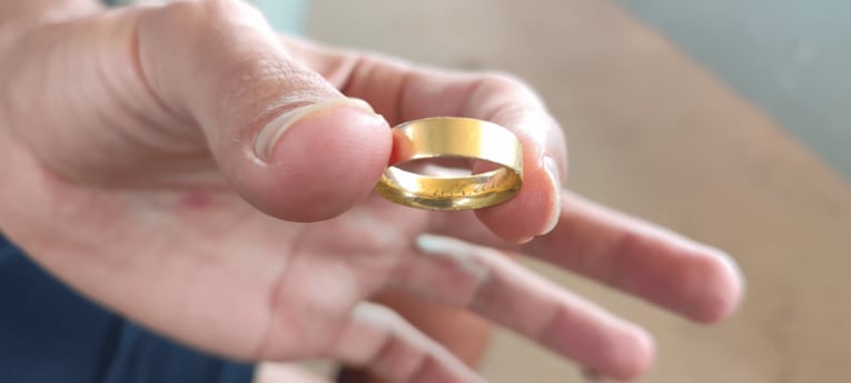 話題になった結婚指輪　©Hiroaki Sawada