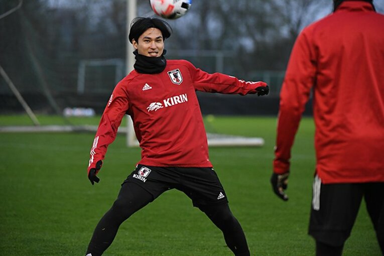 1カ月ぶりの代表戦　19歳久保建英と「長くプレーしてみてほしい」“注目すべき選手”ってだれ？(4)