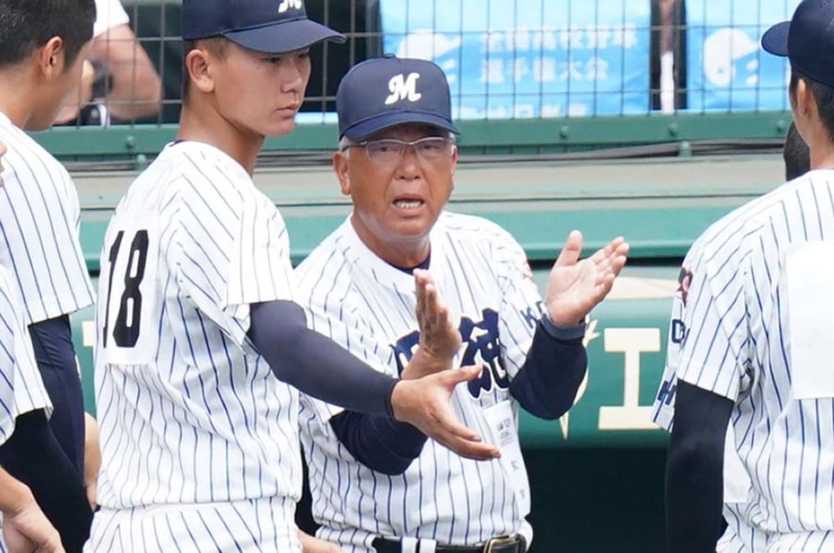 甲子園“飛ばないバット”は采配も難しい「バントさせておけば…」明徳義塾・馬淵監督、去り際の本音「ここを見つめ直さないと勝てない」（3／3） - 高校野球  - Number Web - ナンバー