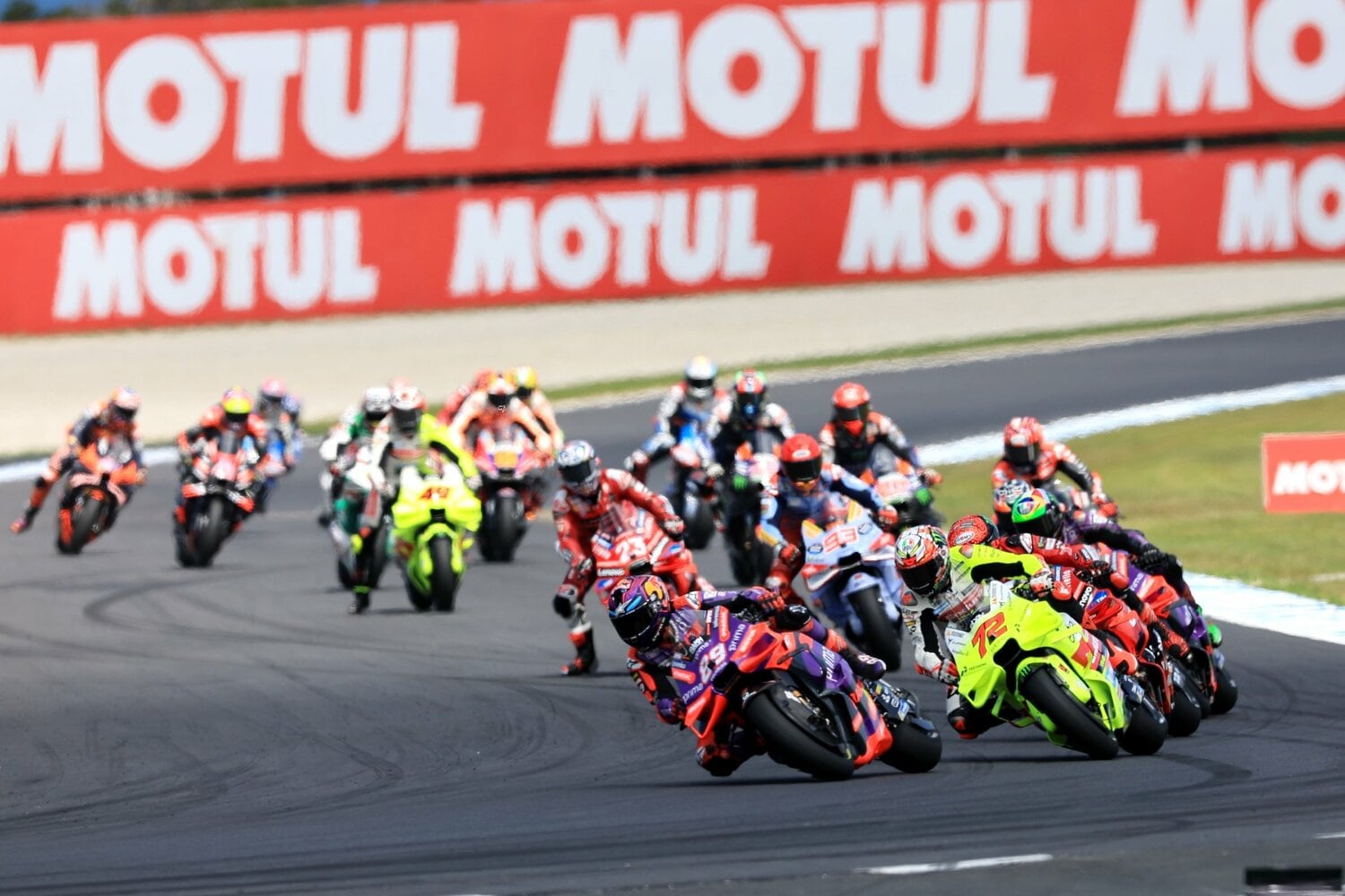 スタートで出遅れたマルケスは1周目にして6番手までポジションを回復した　©Satoshi Endo