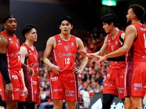 富樫勇樹、渡邊雄太が相次ぐ離脱…千葉ジェッツに「まさかの異変」でも救世主は“18歳の超ルーキー” ライバル選手も脱帽「怖いですね、彼は」
