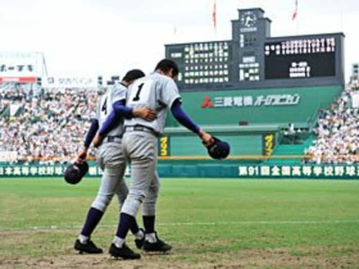 泣くな雄星!逆転の花巻東、散る。<Number Web> photograph by Hideki Sugiyama