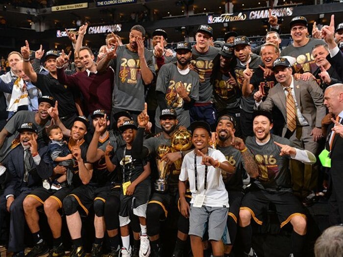 「選ばれし者」となったレブロン。故郷クリーブランドとの約束を果たす。＜Number Web＞ photograph by Jesse D. Garrabrant/NBAE via Getty Images