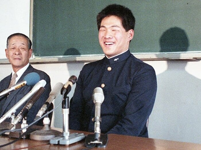 「巨人外れドラ1確約」を裏切られ中日ドラ2…長嶋茂雄らに憧れた山崎武司の不運「いつクビになるか」4歳上彼女との結婚が野球人生を変えた＜Number Web＞ photograph by Sankei Shimbun