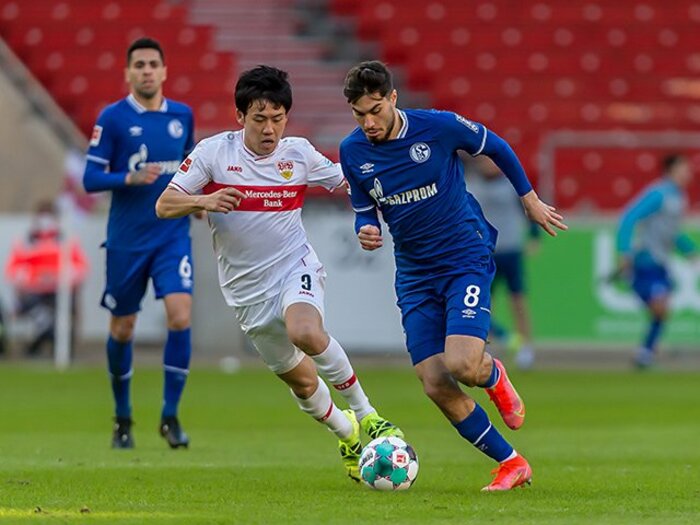 遠藤航が闘将ドゥンガに肩を並べた？ シュツットガルトで絶大な信頼と“約10億円の市場価値”を手にするまで＜Number Web＞ photograph by Getty Images