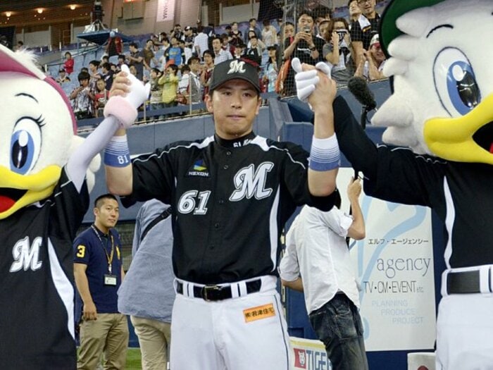'10年日本一、'11年最下位のロッテ。見事に復活して現在首位にある理由。<Number Web> photograph by Kyodo News