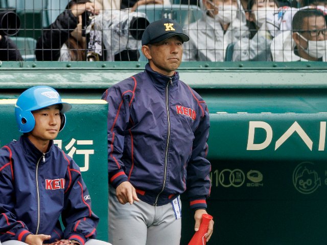 打者が捕手の位置を見るのは“カンニング”です」甲子園出場の慶應高監督