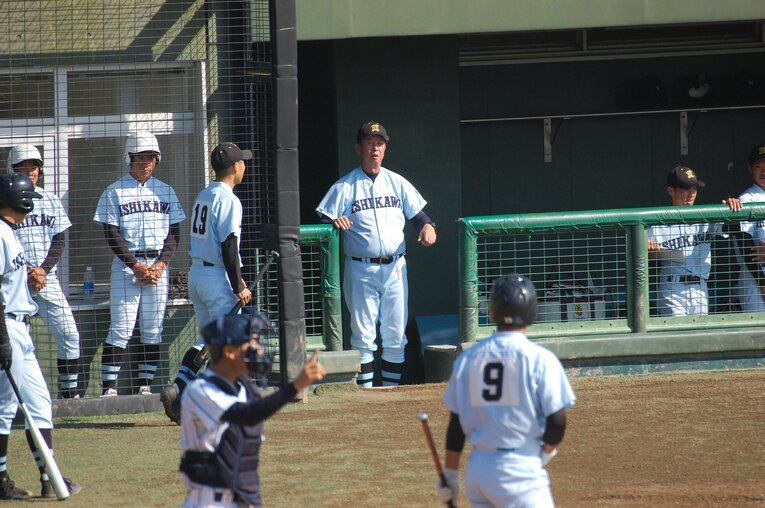 「昔は裏切り者と散々叩かれました」　甲子園準V2度の名将、“20年不出場”の伝統校で「3年目の敗北」(7)