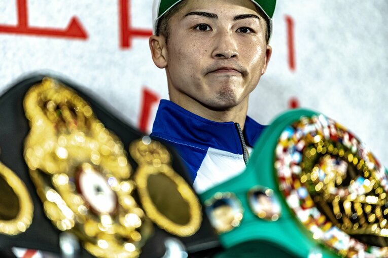 試合後の会見に臨む井上尚弥　©Takuya Sugiyama