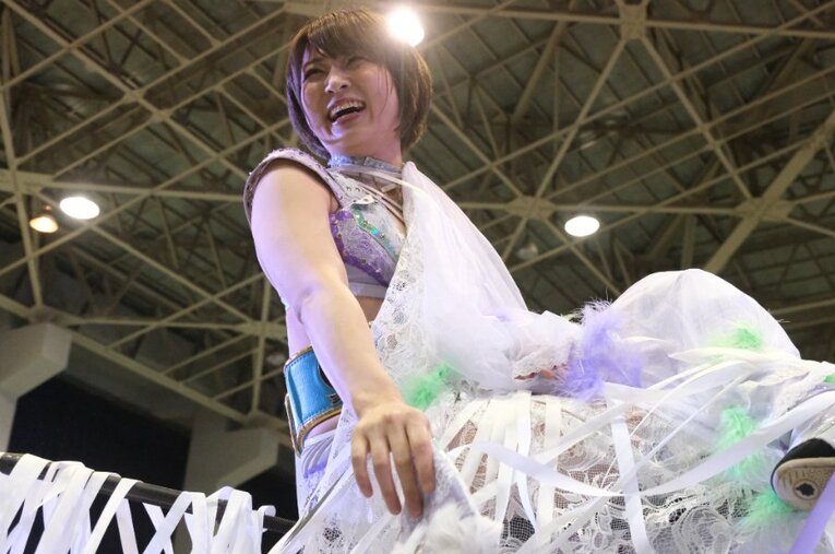 12月3日、滋賀にて初の凱旋大会を行った安納サオリ ／ photograph by Norihiro Hashimoto