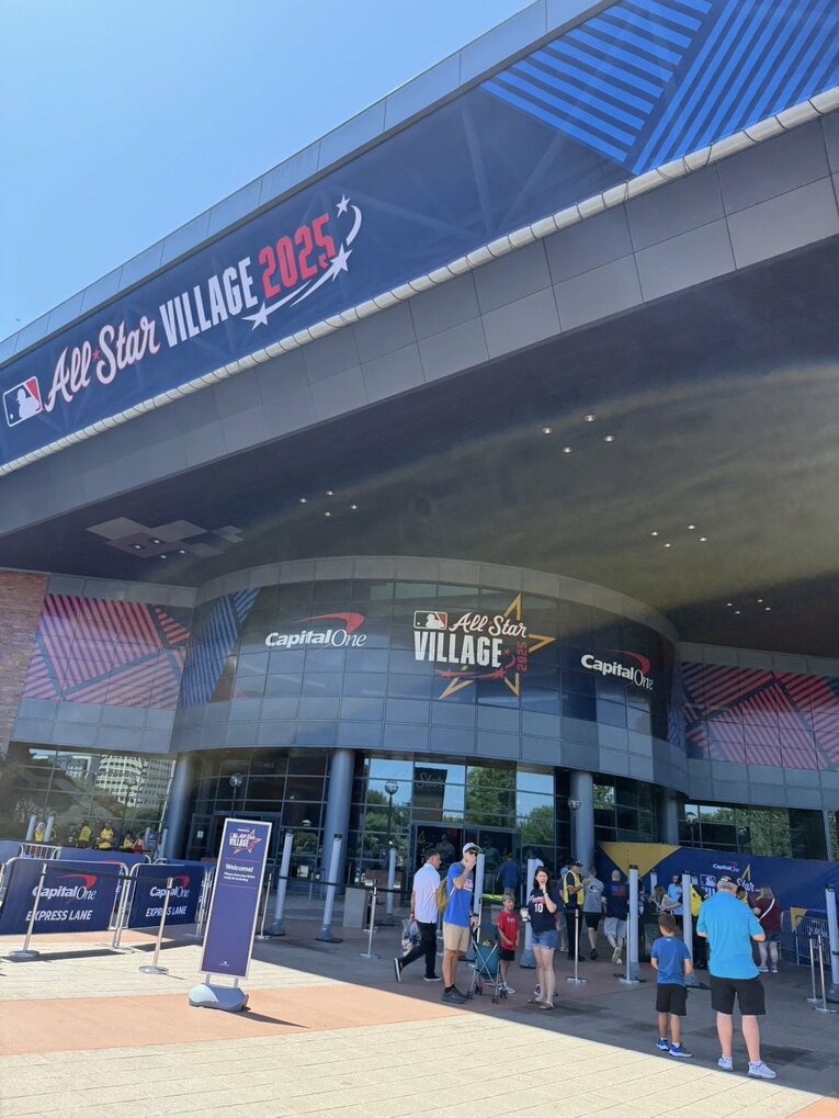 【番記者が撮った“テレビに映らない大谷とドジャース取材風景”】　©Naoyuki Yanagihara