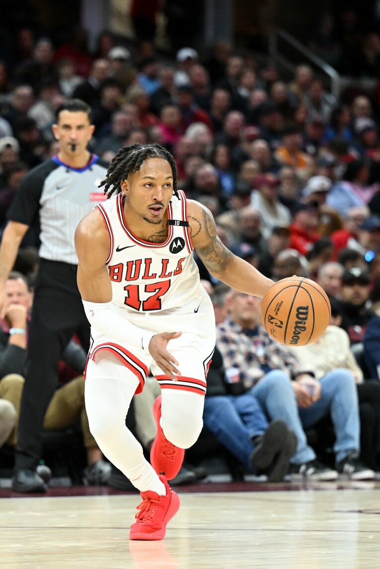 河村より1学年上にあたるジャミア・ヤング（身長185cm）。2025年2月にブルズと2ウェイ契約を結び、翌月NBAデビューを果たしている　©︎Nick Cammett/Getty Images