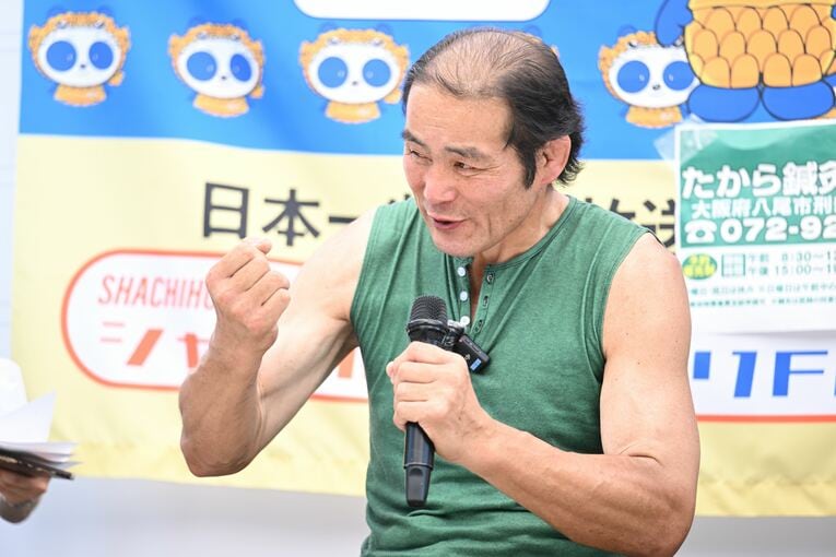 冠番組を持つシャチホコアズーリFMの公開収録に登場した、現在の中西学さん