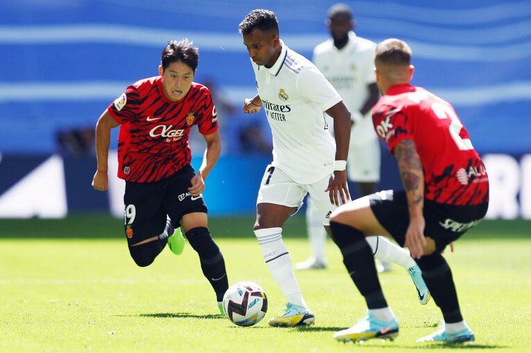 日本が戦うスペインのエースFWが好調… W杯とダービーで必見「レアル＋アトレティコのマドリー勢・超一級の技」を撮った(22)