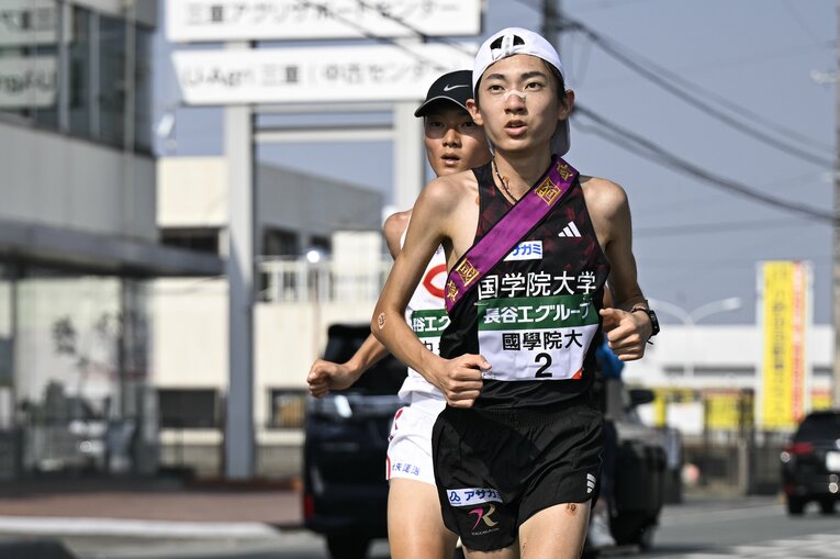 昨年11月の全日本大学ではエース区間の7区を走り、区間賞　©Asami Enomoto