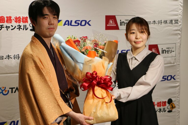 王将戦第7局の様子（写真は右に続きます）　©Shintaro Okawa