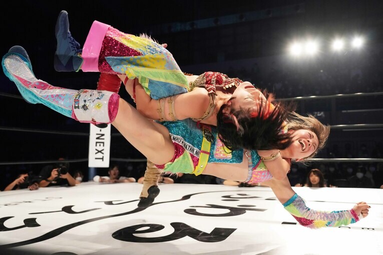 結婚願望も封印？ “スターダムのアイコン”岩谷麻優がガチで狙うIWGP女子王座「KAIRIは一番負けたくない相手」《特別グラビア》(43)