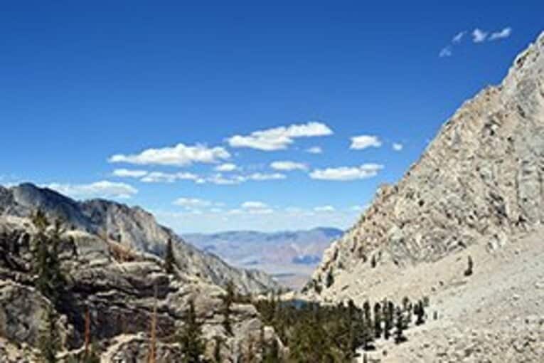 車中で思い出したオーウェンズ・バレー。 