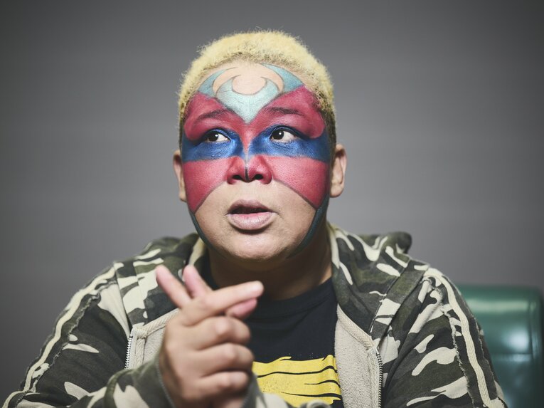 千鳥も脱帽「今後のロケは全部アジャになる」 アジャコングがバラエティで抜群の存在感を放つワケ「一斗缶攻撃も躊躇していられなかった」(4)