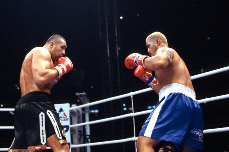 2001年の『K-1 WORLD GP』準々決勝、マーク・ハントは“K-1の番長”ジェロム・レ・バンナと対戦　©Susumu Nagao
