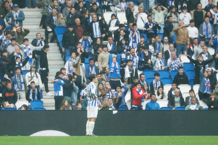 （写真は右に続きます）　©Daisuke Nakashima