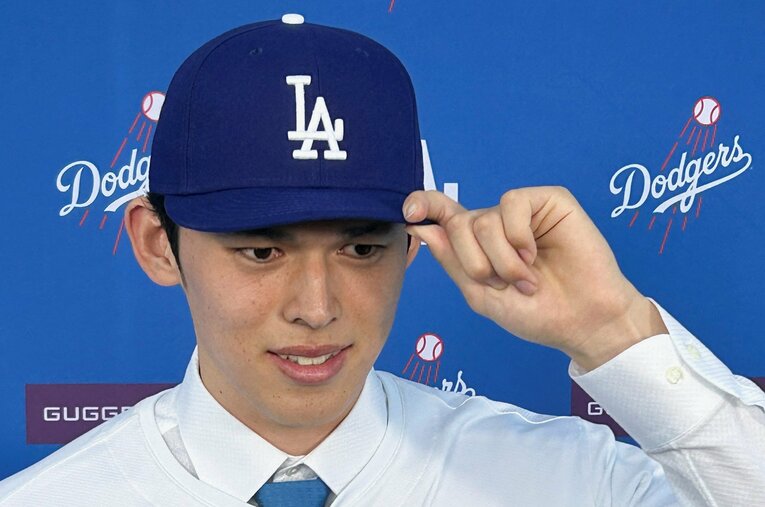 ドジャース入団が発表された佐々木朗希（23歳）。ロサンゼルス・タイムズの記者に意見を求めた ／ photograph by Reuters/AFLO