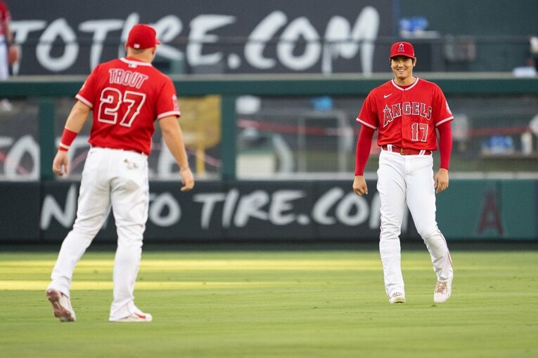 トラウトと　©Nanae Suzuki