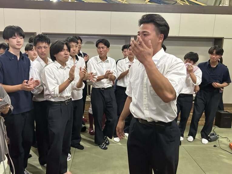 無名公立校・沼津商のドラフト初指名…後藤と仲間たちの号泣・喜び舞台裏を見る（画像は右に続きます）　　©Jun Aida