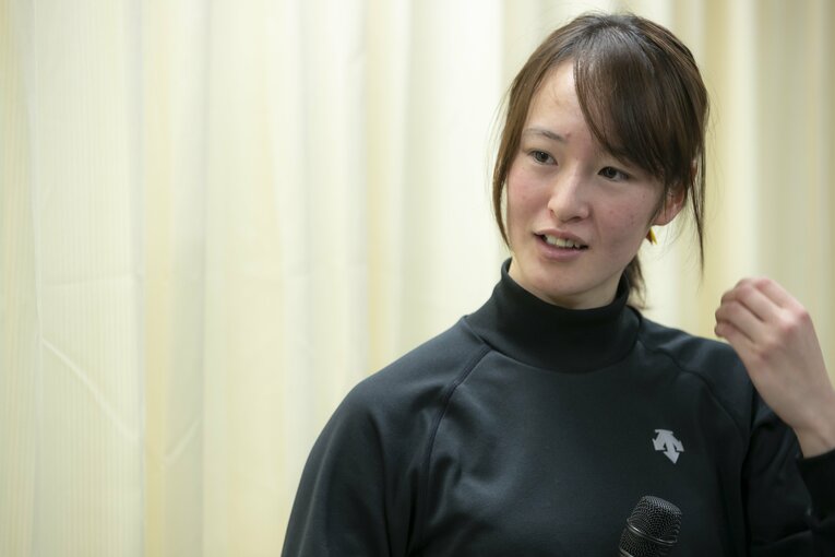 藤田菜七子　©BUNGEIHSUNJU