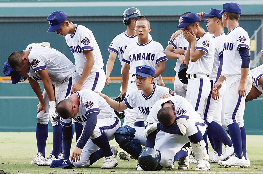 ［前半戦ハイライト］明暗を分けた投手起用＜Number Web＞ photograph by KYODO