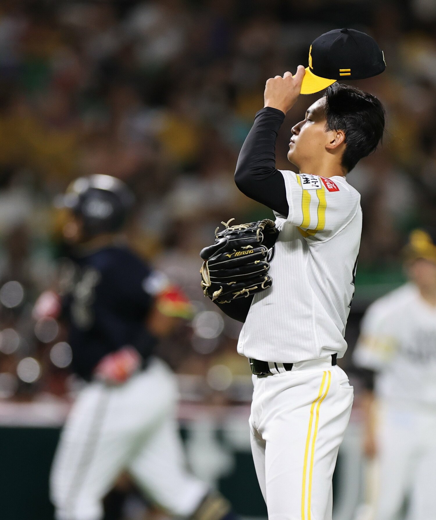 プロ初登板の3回、ロッテ・セデーニョに本塁打を打たれた前田悠伍 ©JIJI PRESS