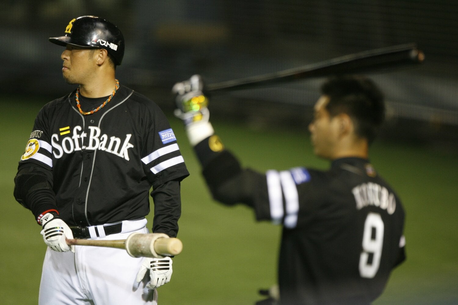 松中（左）、小久保（右）ら年上の強打者の猛練習が多村に刺激を与えた　©Naoya Sanuki