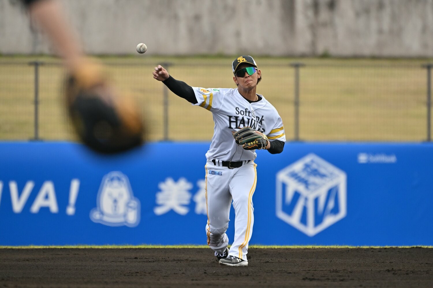 アクロバティックなプレー、抜群の肩の強さ……間違いなく歴史に残るショート、今宮健太 ©Hideki Sugiyama