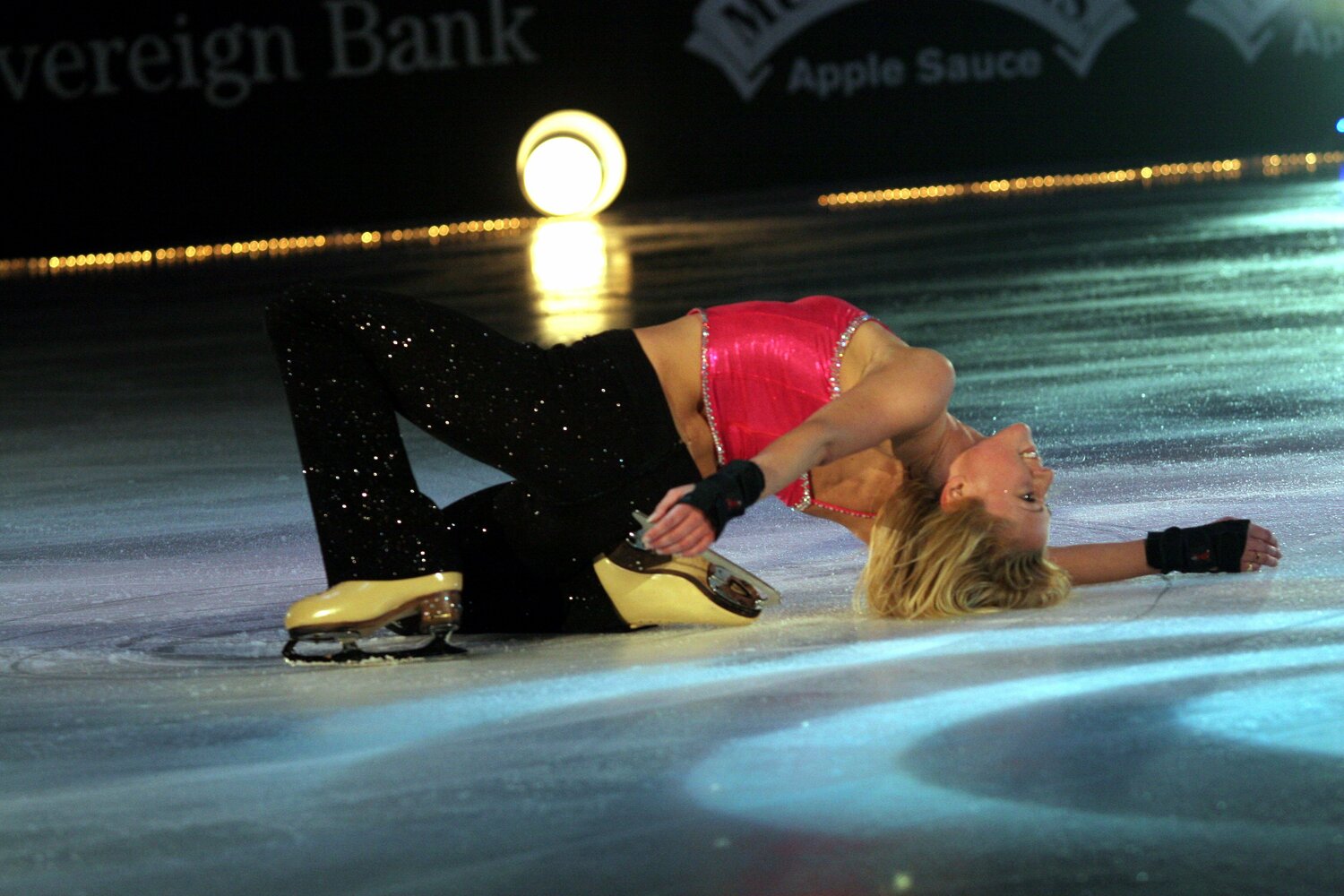 2006年、ボーン氏がプロ活動を始めた当初の一枚（ファッション・オン・アイスにて）　©Akiko Tamura