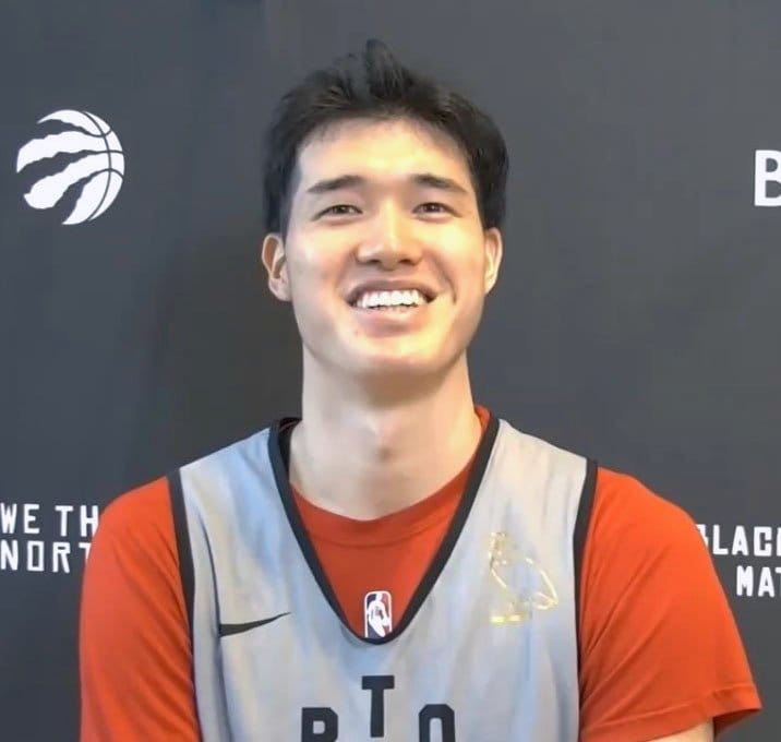 オンライン会見で本契約について語った渡邊　©KYODO