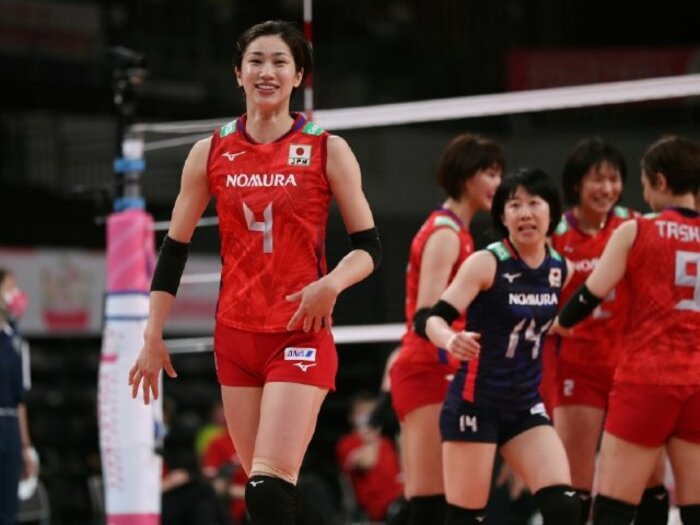 「膝が、耐え抜いてくれた」中田久美監督も期待する“サウスポー”長岡望悠が日本代表に戻ってきた理由…二度の靭帯断裂、イタリアで得た刺激＜Number Web＞ photograph by Takahisa Hirano