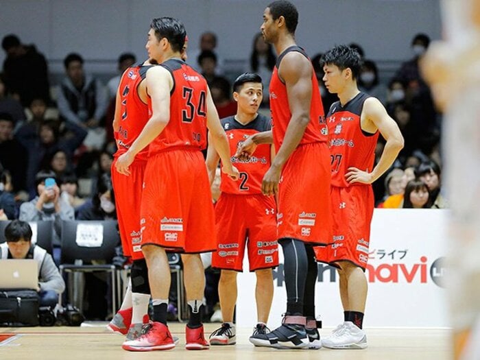 人気に続き実力もBリーグ最高峰へ。千葉ジェッツ、激戦区での大躍進。<Number Web> photograph by AFLO