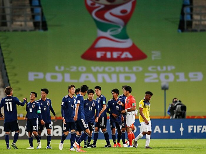 U-20W杯初戦で南米得点王を封殺。CB瀬古歩夢に漂うリーダーの風格。＜Number Web＞ photograph by Daisuke Nakashima