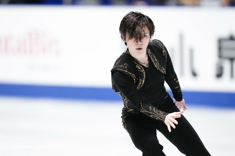 獲物を狙うような表情でフリーの演技に挑んだ宇野