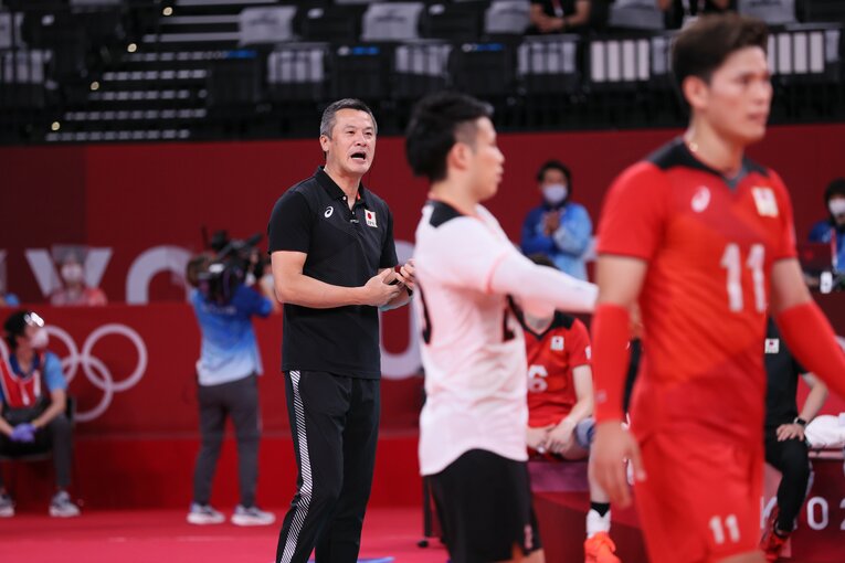 代表監督をブランに託した後、古巣・堺ブレイザーズに部長として復帰していたが、この6月で退団を発表。新しい道で再スタートを切る　©︎JMPA