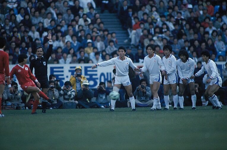 メキシコW杯アジア地区最終予選・韓国戦に挑む日本代表。惜しくもW杯出場を逃したが、その5カ月前に代表チームの強化につながったテストマッチがあった ／ photograph by Kazuhito Yamada