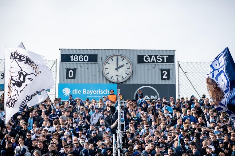 コロナ禍前は熱心なファンが詰めかけていた©Getty Images