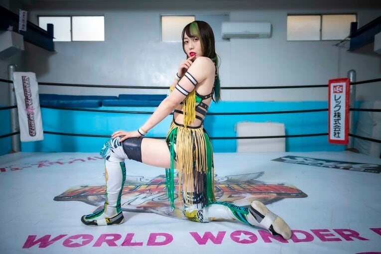 上谷沙弥「アイドルへの未練はなくなった」 元バイトAKBがスターダムで“本物のプロレスラー”になるまで《特別グラビア》(27)