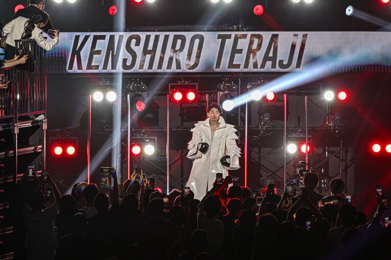 寺地拳四朗vs.クリストファー・ロサレス（WBC世界フライ級タイトルマッチ）©Takuya Sugiyama